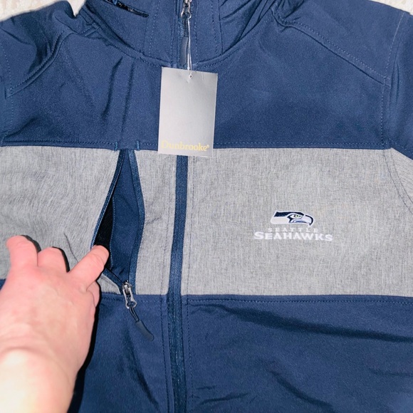 Seattle Seahawks Full Zip Soft shell Jacket / Men’s (XXL) -DUNBROOKE- - Picture 4 of 11
